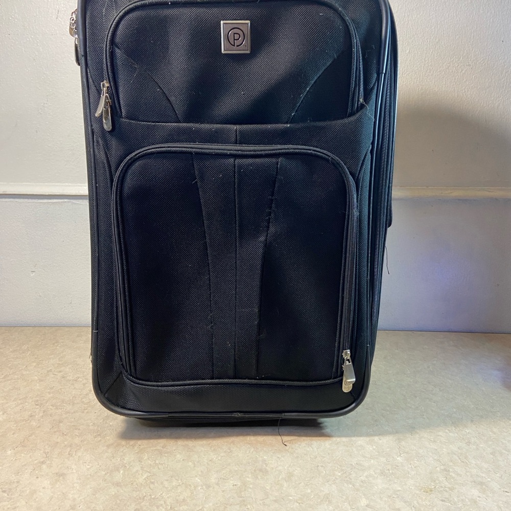 PROTEGE Black Carry-On Luggage Suitcase 2-Wheel Rolling Travel Bag Go